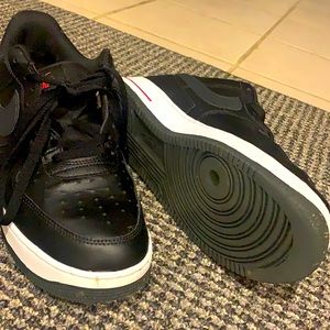 Men’s Nike Uptown sneakers